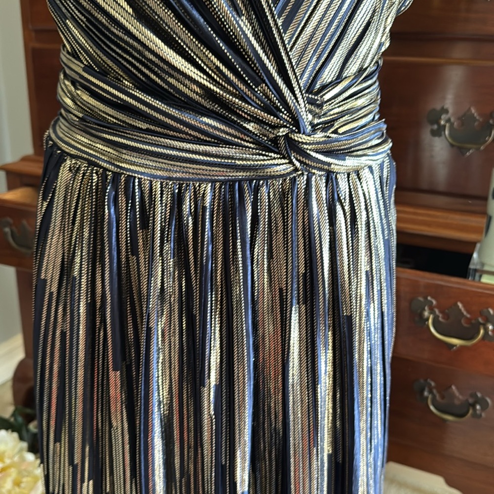 Vince Camuto Elegant Navy and Gold Supplice Dress Size 14 NWT - Picture 4 of 15